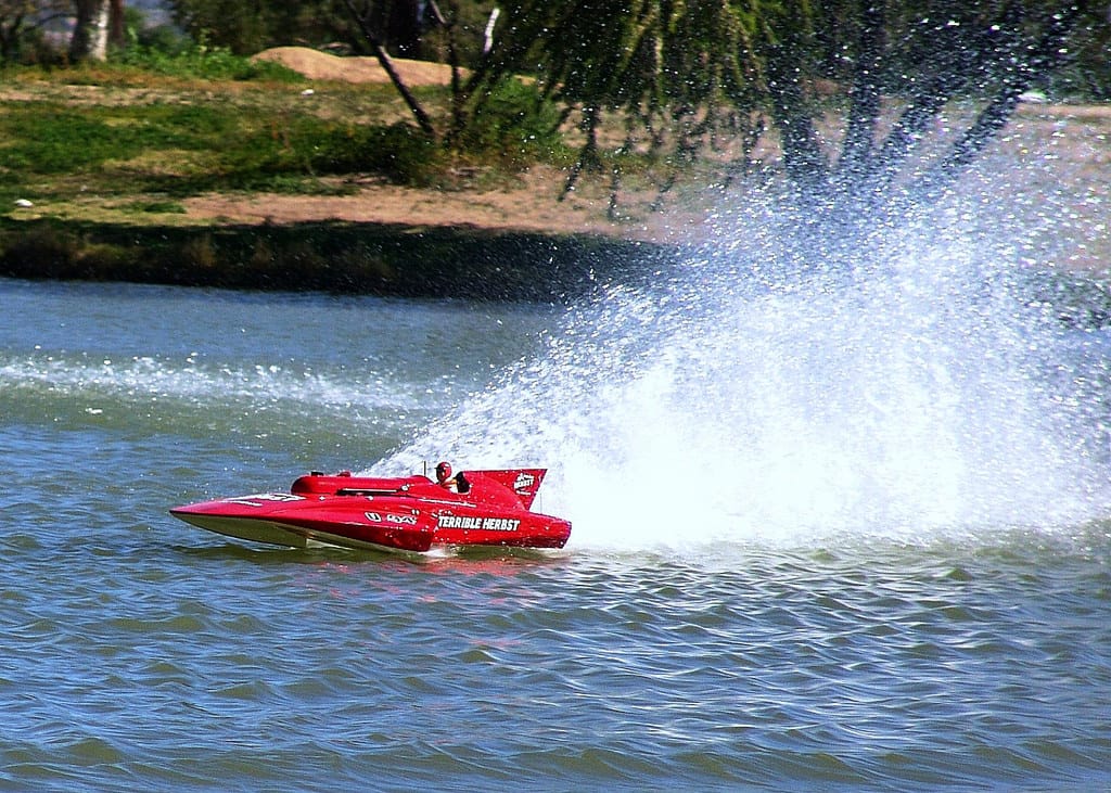 rc boat